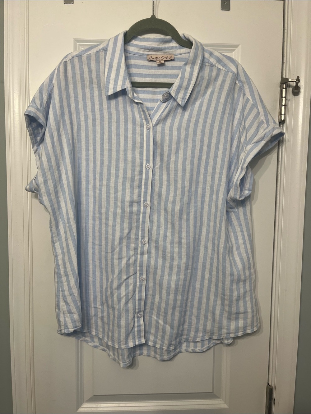 XL Coastal Comfort Linen Button Down Top